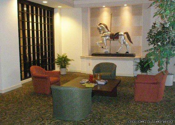 Clarion Hotel Deland Interior foto